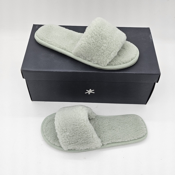 Splendid Womens Carmen Slide Sandals Slippers Open Toe Faux Far Mint Size 6M NWB - Picture 2 of 10